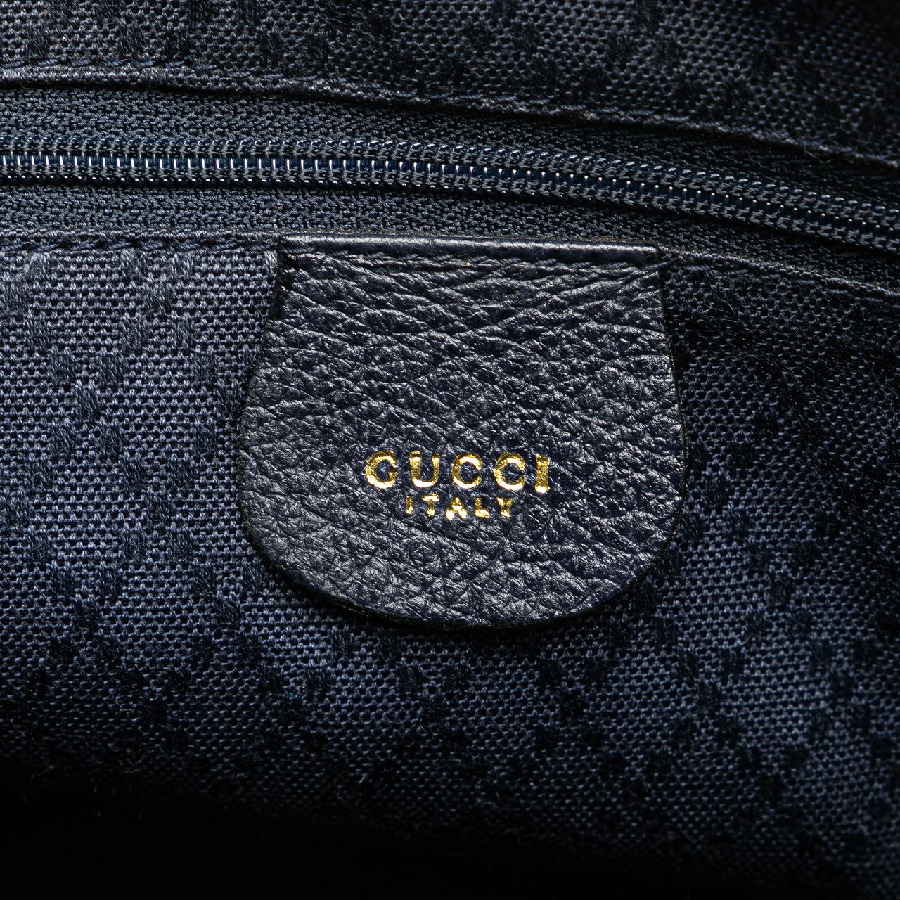 Gucci Suede Bamboo Dome Satchel Blauw