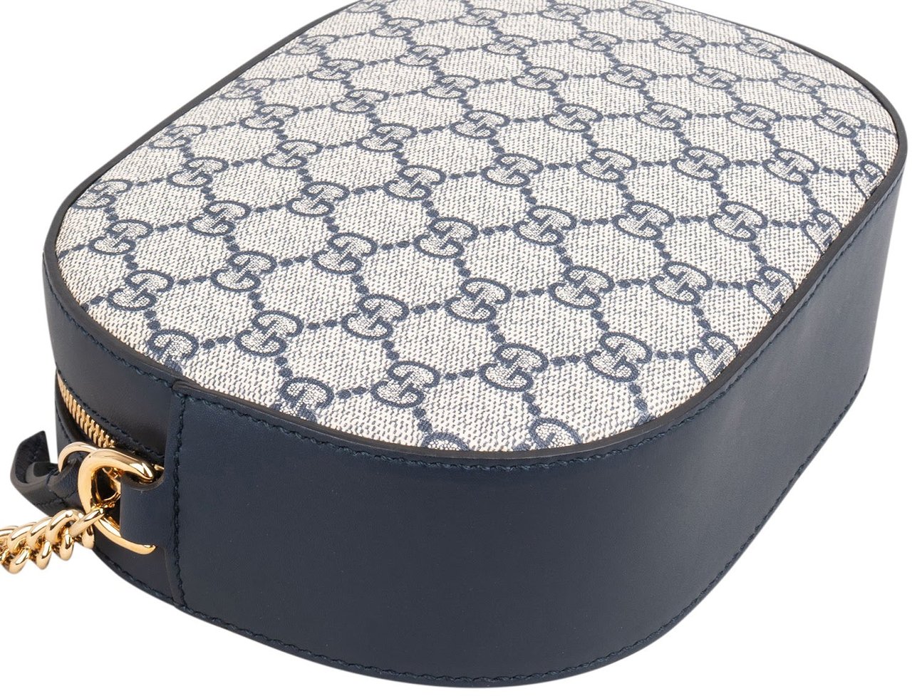 Gucci Monogram GG Supreme Small Oval Crossbody Bag Blauw