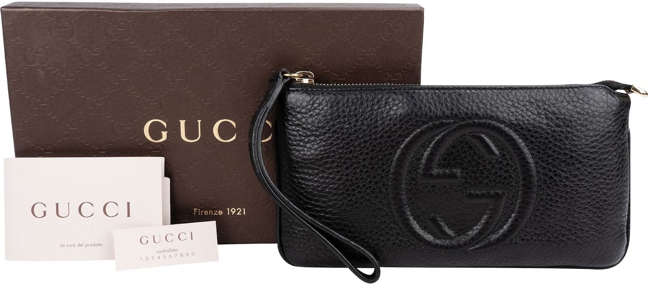 Gucci Pebbled Calfskin Soho Wristlet Pouch Wallet Zwart
