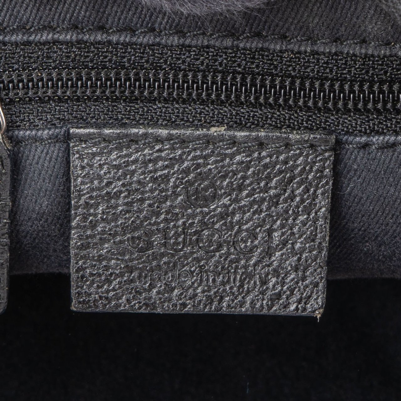 Gucci Monogram GG Canvas Abbey Small Shoulder Bag Zwart