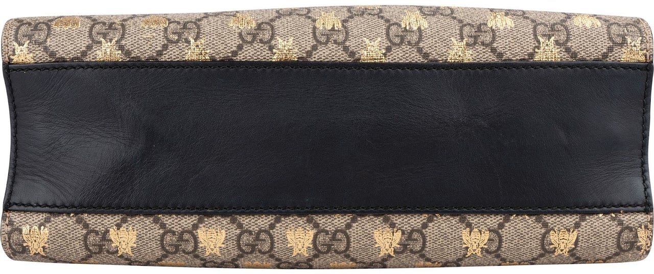Gucci Monogram GG Supreme Canvas Padlock Bees Print Shoulder Bag Divers