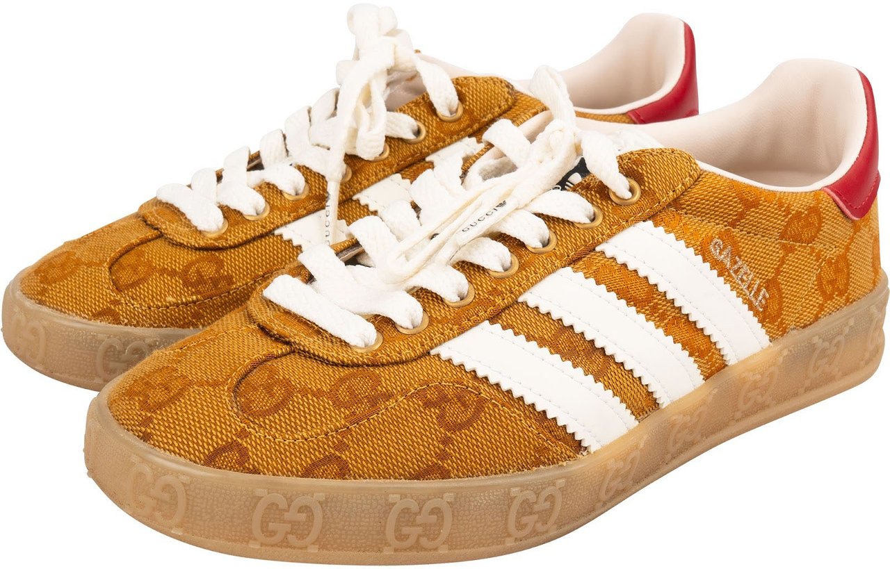 Gucci x Adidas Red Leather Monogram GG Canvas Gazelle Sneakers (US 3 ½ / EU 34) Bruin