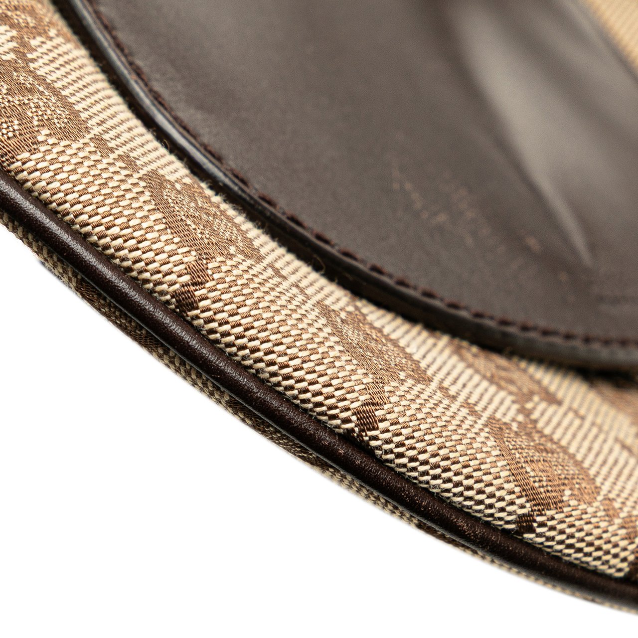 Gucci GG Canvas Belt Bag Bruin