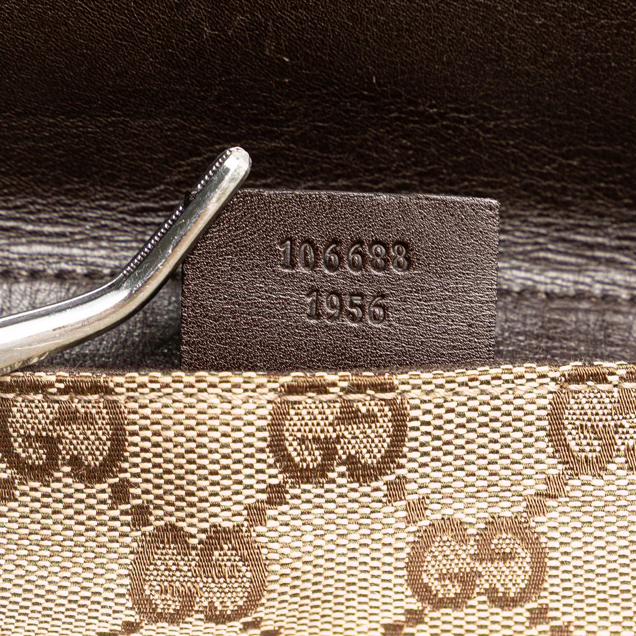 Gucci GG Canvas Belt Bag Bruin