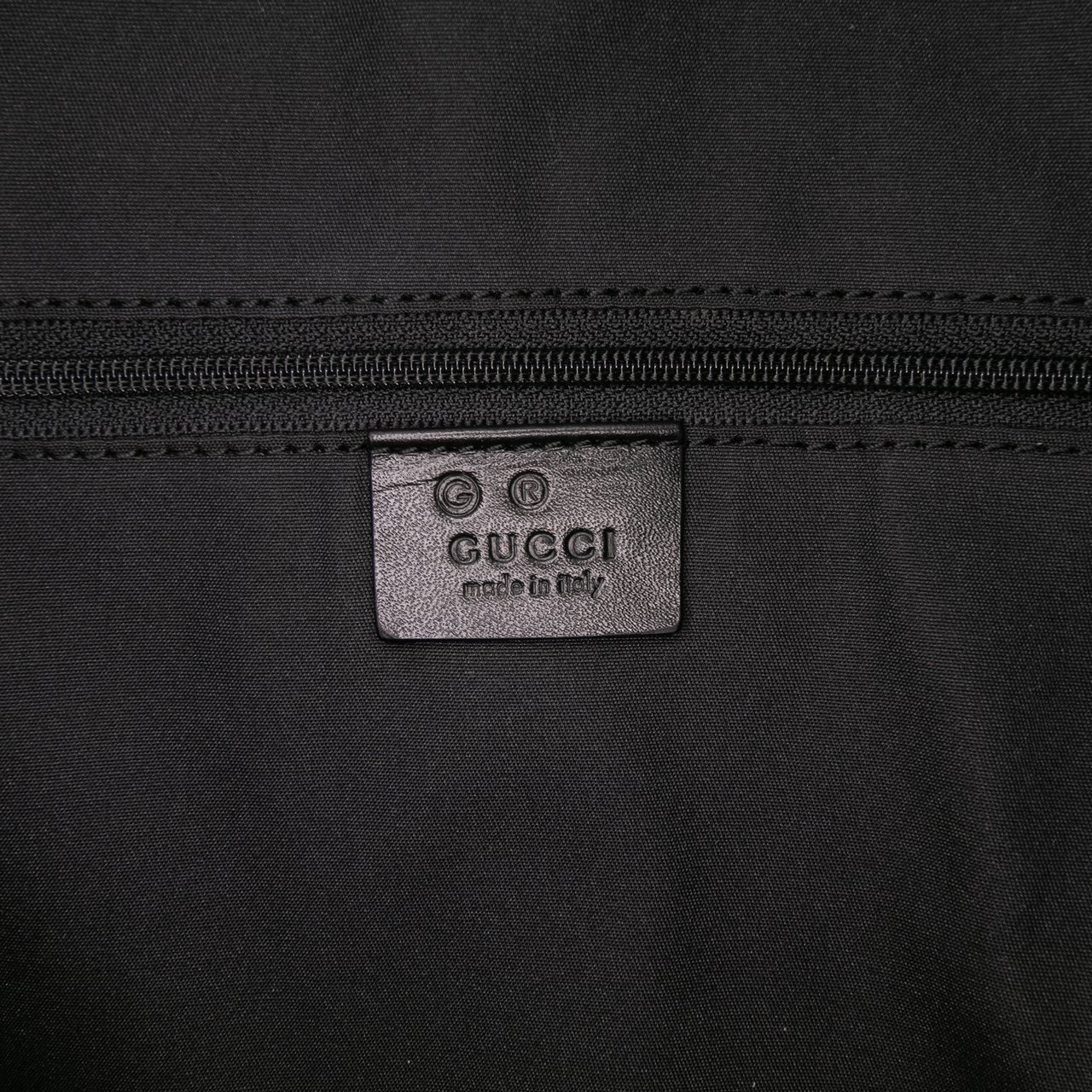 Gucci GG Nylon Full Moon Tote Zwart