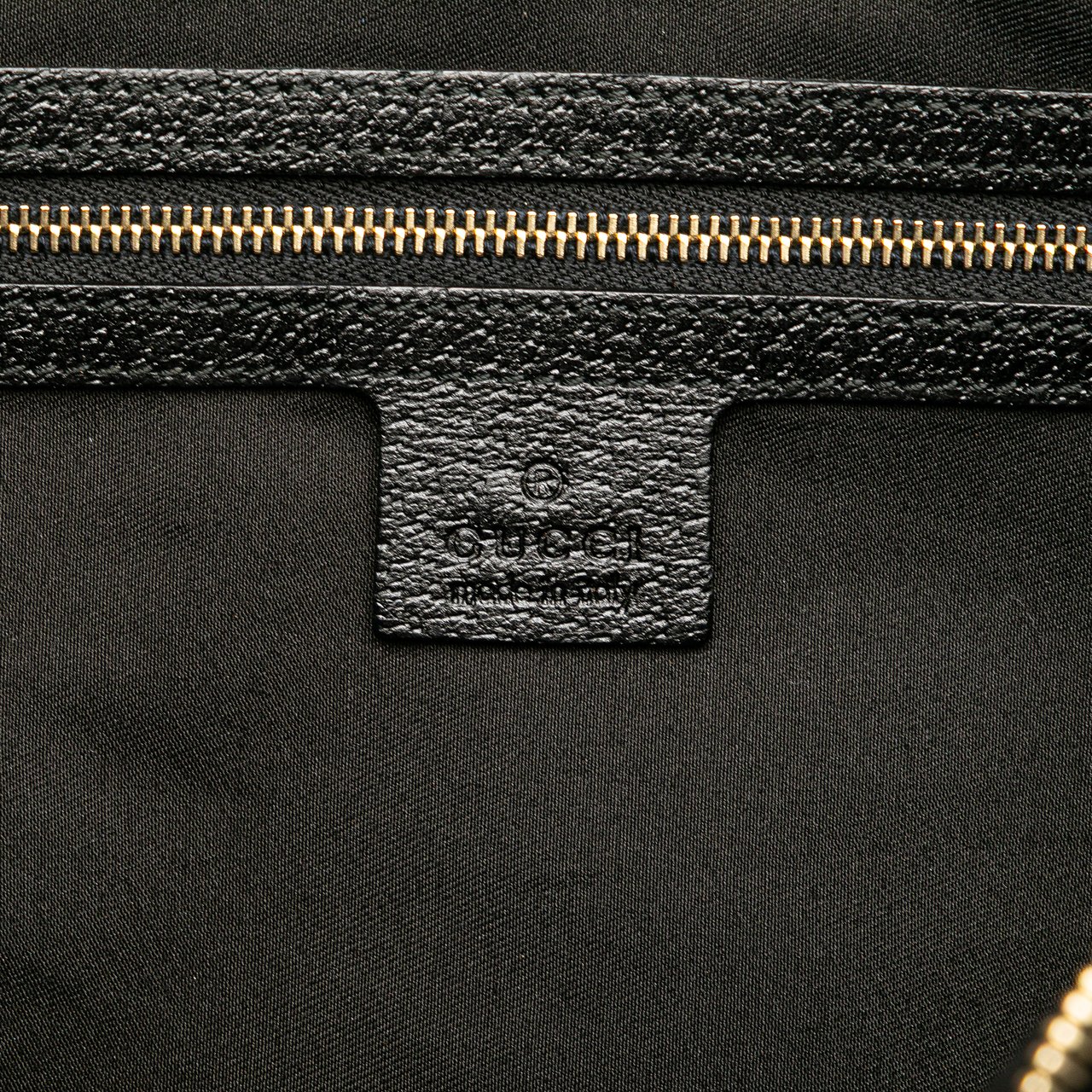 Gucci GG Canvas Charmy Shoulder Bag Zwart