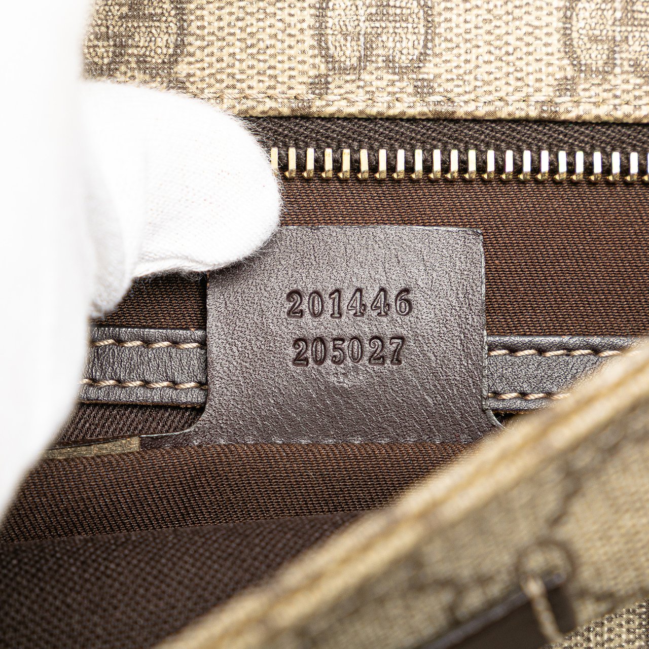 Gucci GG Supreme Crossbody Bruin