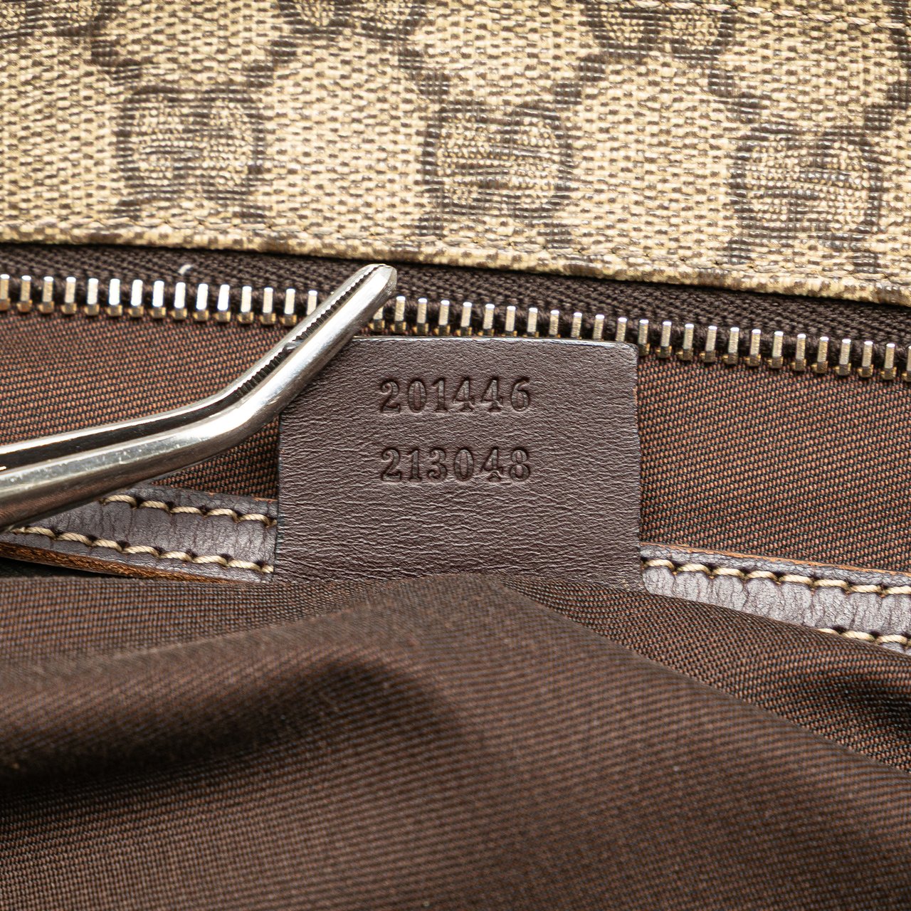 Gucci GG Supreme Crossbody Bruin