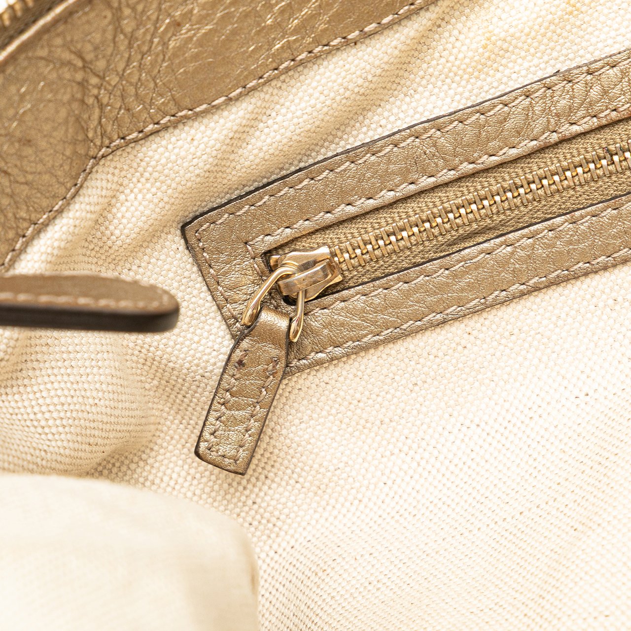 Gucci GG Canvas Bella Convertible Tote Bruin