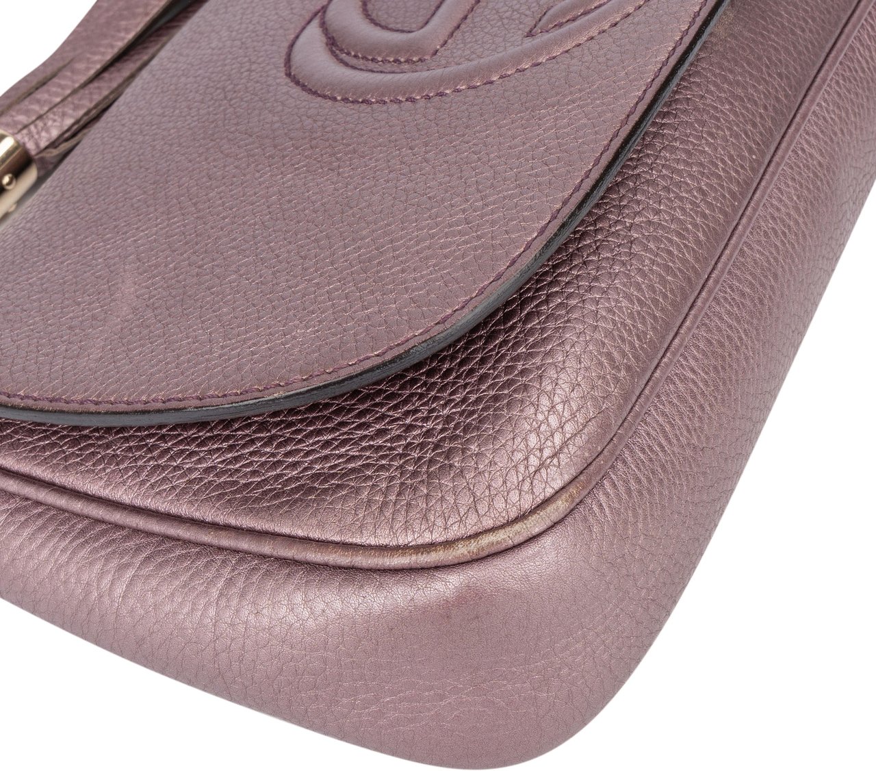 Gucci Gucci Metallic Pink Leather Soho CC Crossbody Bag Roze