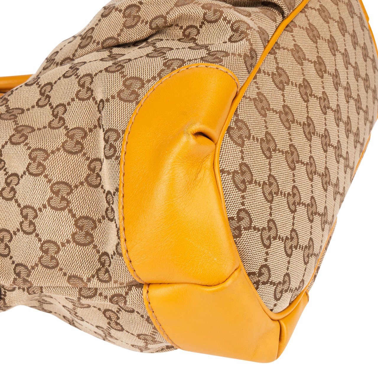 Gucci Gucci GG Monogram Sukey Handbag Bruin