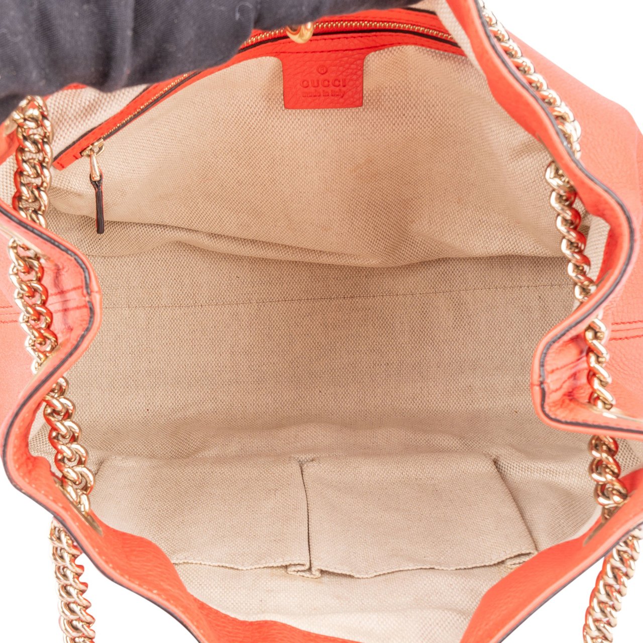 Gucci Gucci Coral Leather GG Soho Crossbody Bag Rood