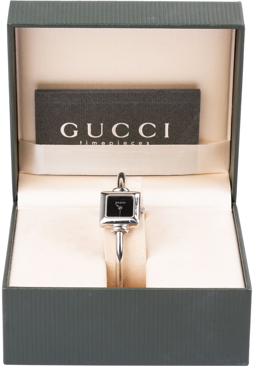 Gucci Silver Tone 1900 L Bangle Women Watch Divers