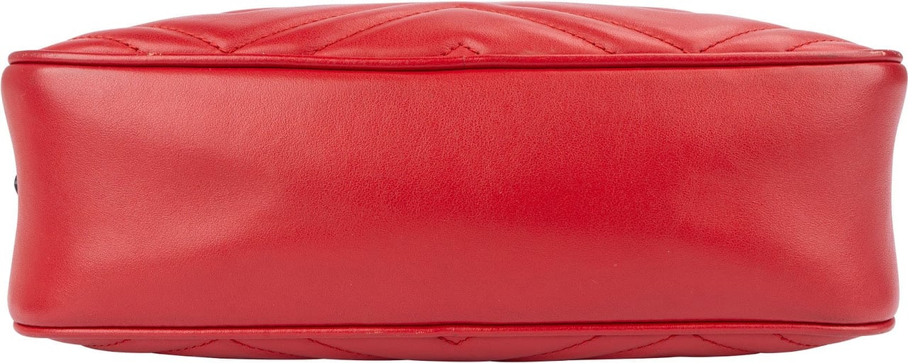Gucci Matelassé Leather GG Marmont Camera Crossbody Bag Rood