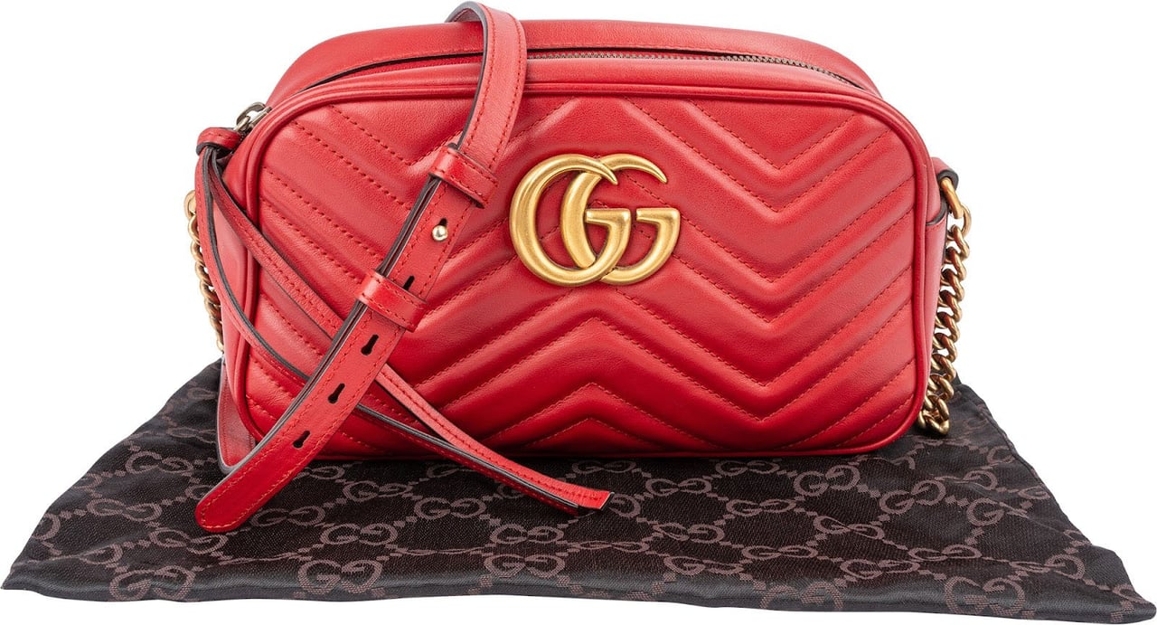 Gucci Matelassé Leather GG Marmont Camera Crossbody Bag Rood