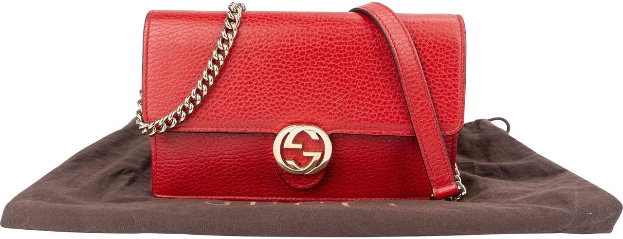 Gucci Pebbled Leather Interlocking GG Wallet On Chain Crossbody Bag Rood