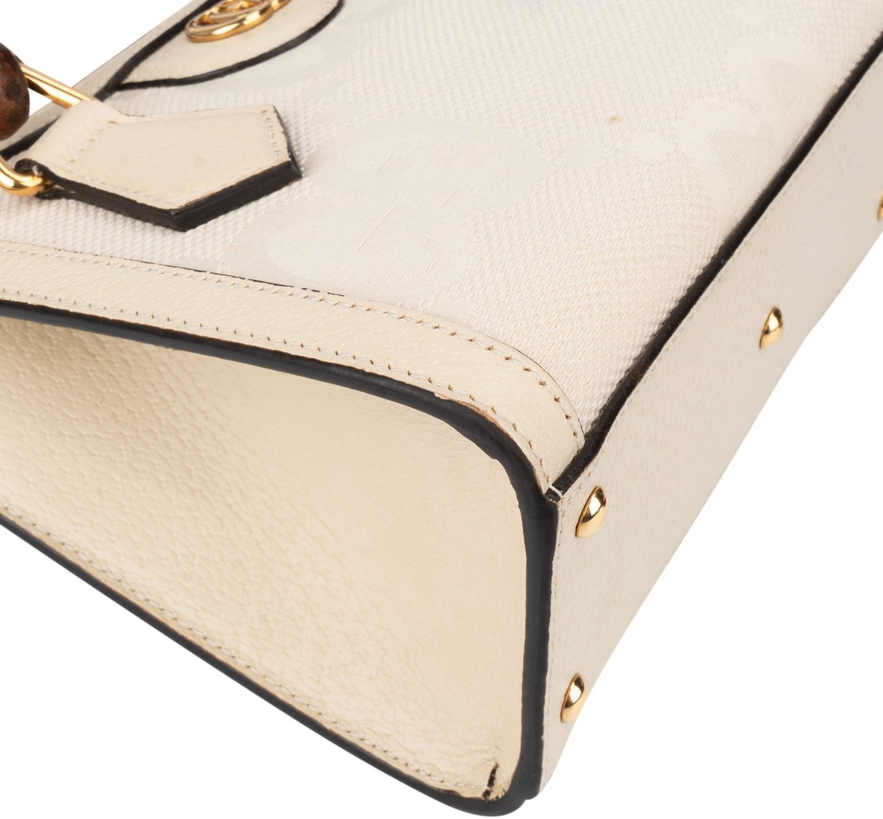 Gucci Gucci GG Monogram Bamboo Diana Handbag Wit