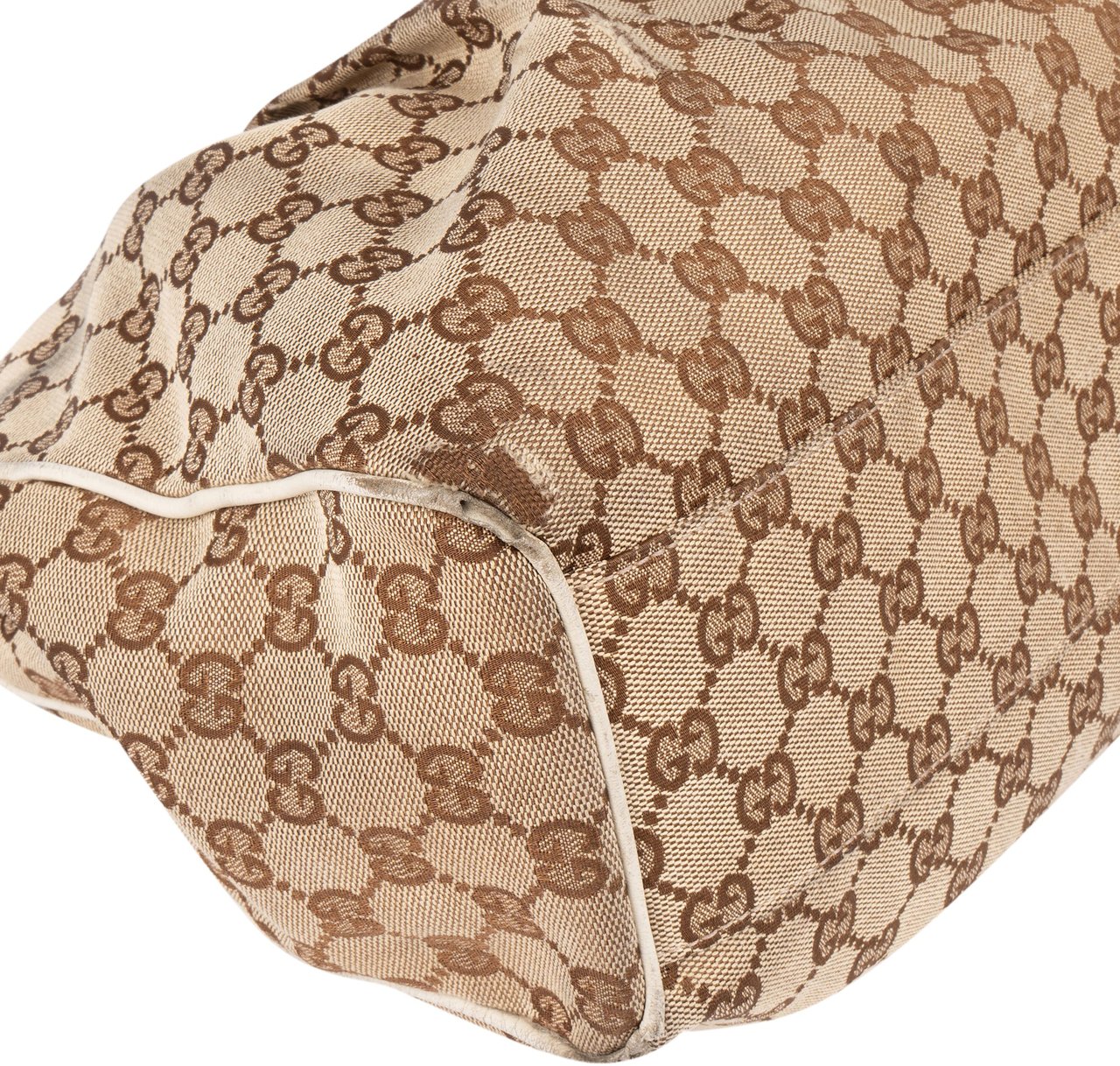 Gucci Gucci GG Monogram Sukey Handbag Bruin