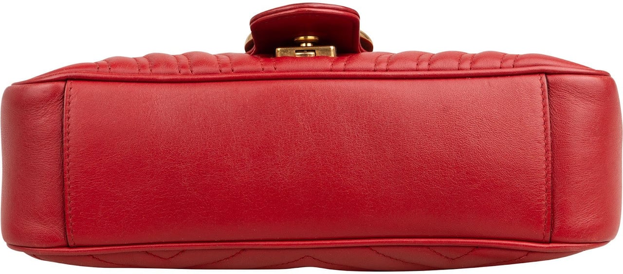Gucci Chevron Matelassé Leather GG Marmont Medium Shoulder Crossbody Bag Rood