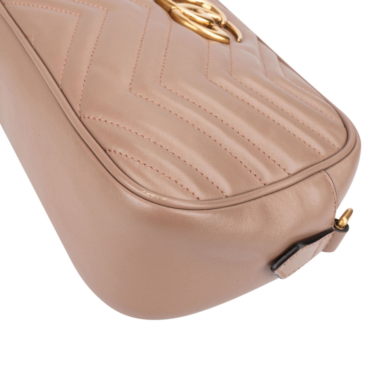 Gucci Chevron Leather GG Marmont Medium Crossbody Bag Rood