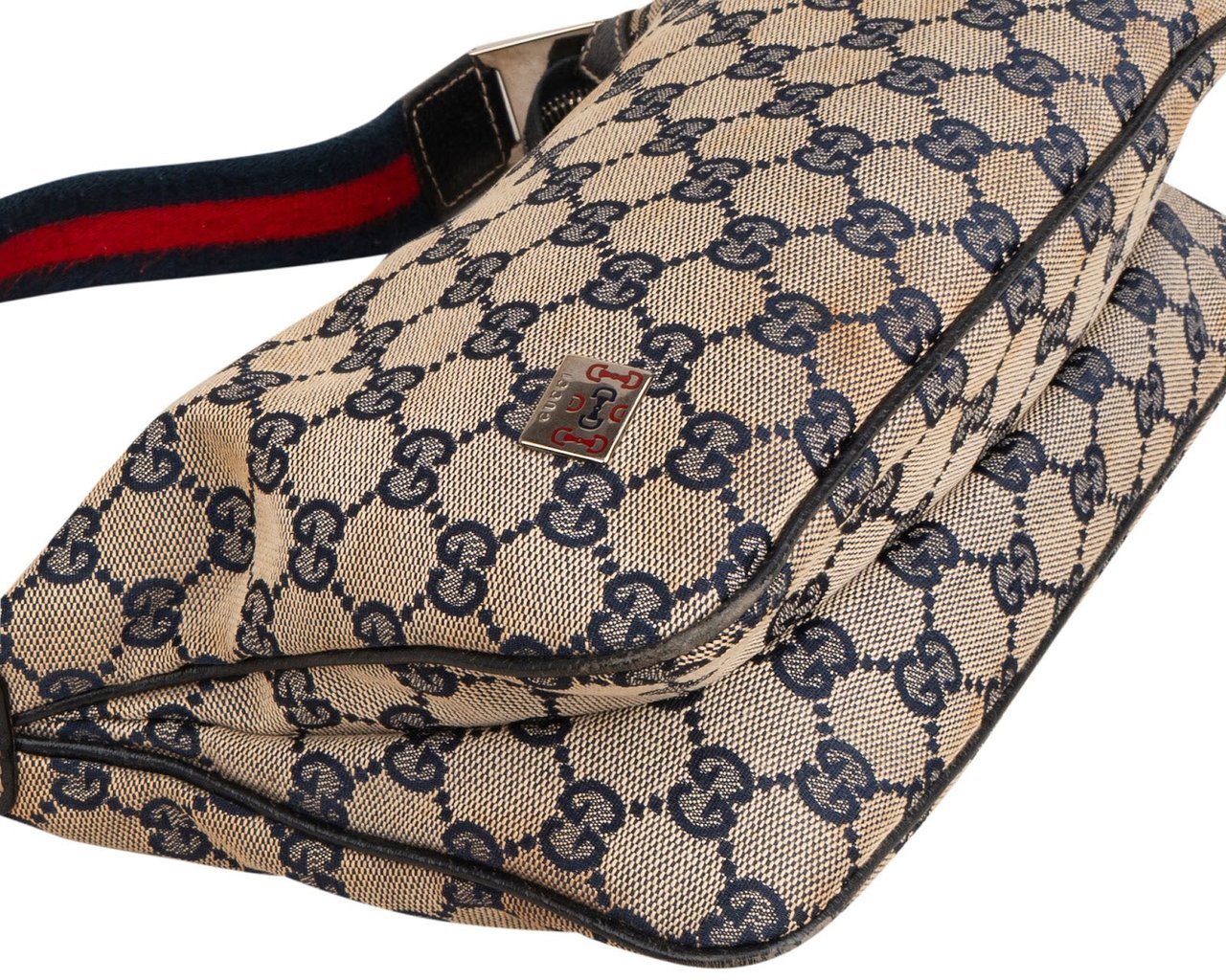 Gucci Monogram GG Canvas Pochette Shoulder Bag Donkergrijs