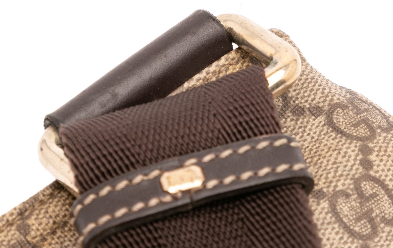 Gucci GG Supreme Crossbody Bruin