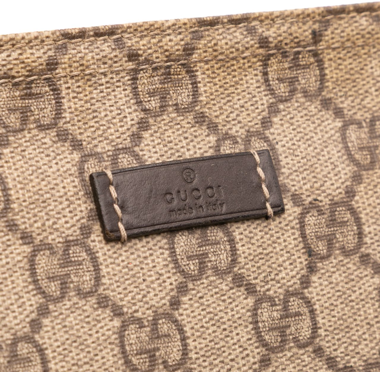 Gucci GG Supreme Crossbody Bruin
