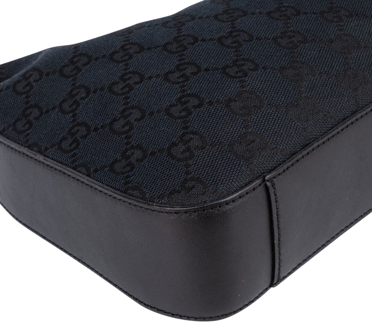 Gucci Gucci GG Monogram Shoulder Bag Zwart