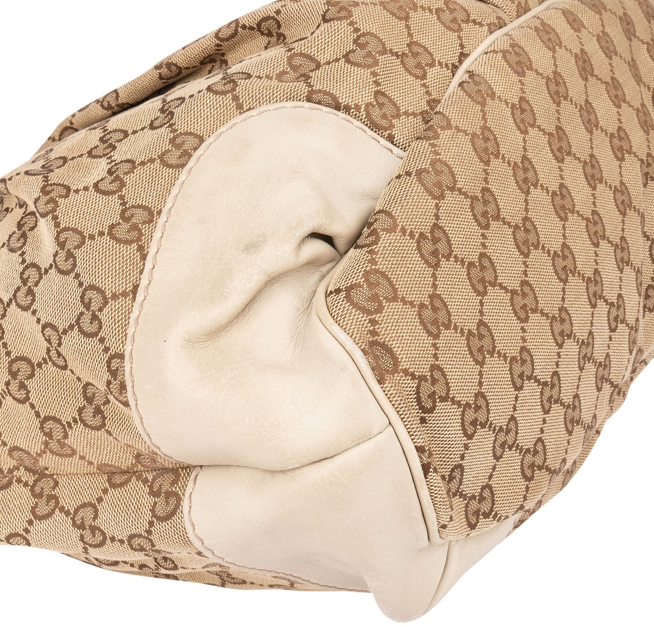 Gucci Gucci GG Monogram Sukey Handbag Bruin