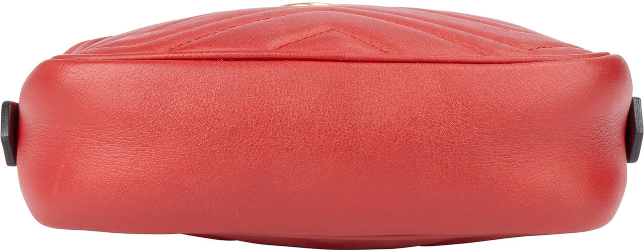 Gucci Gucci Red Leather GG Marmont Crossbody Bag Rood