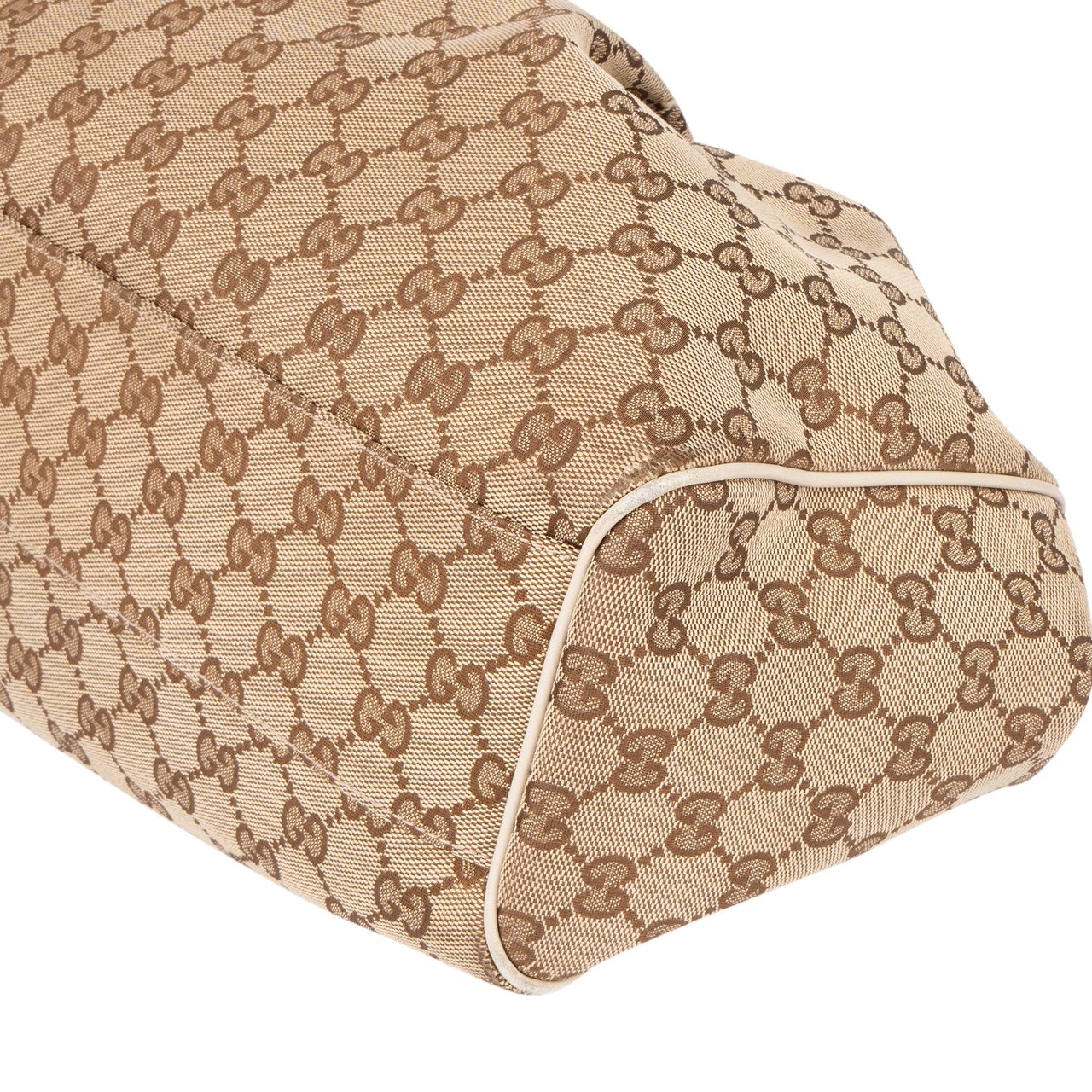 Gucci Gucci GG Monogram Sukey Handbag Bruin