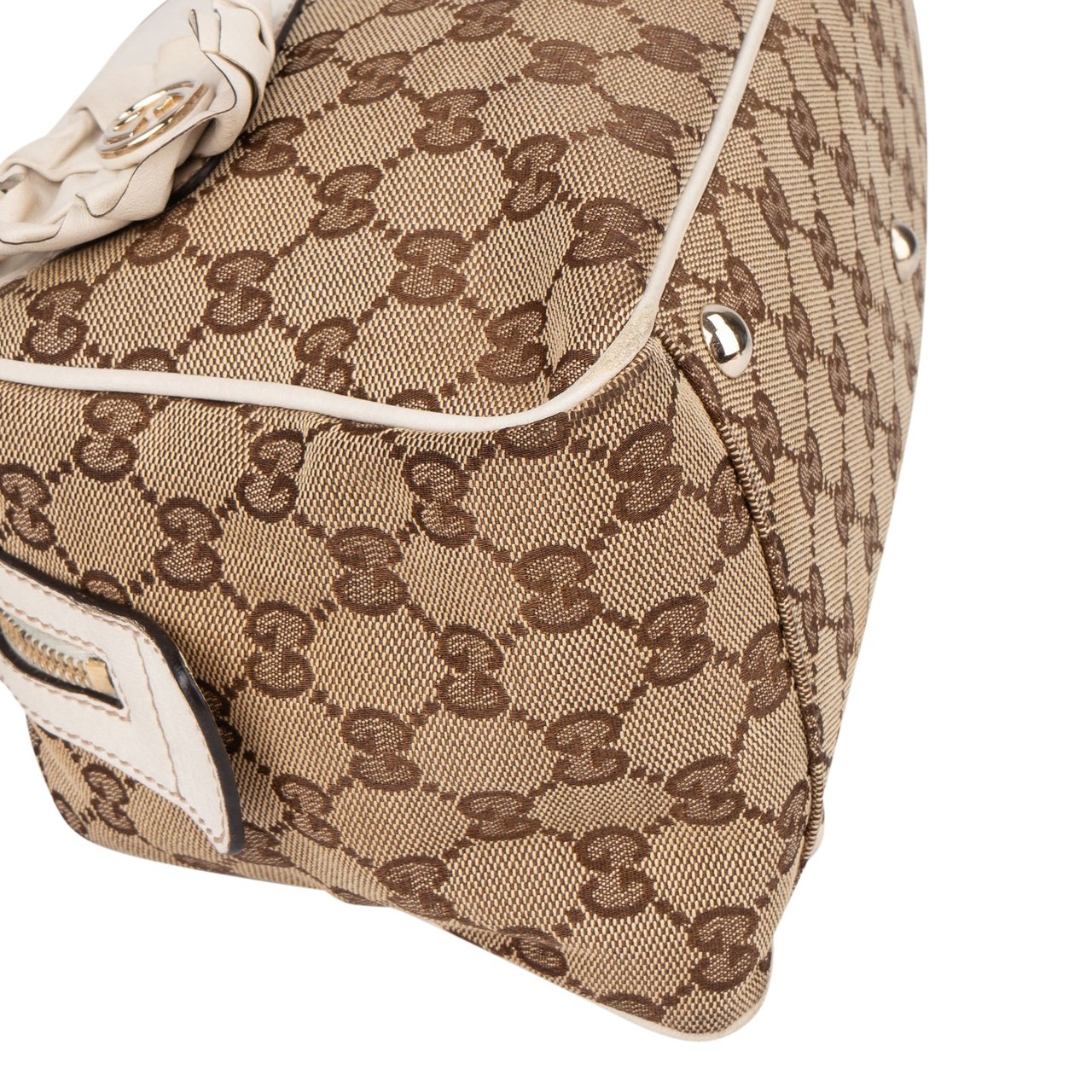 Gucci Gucci GG Monogram Flower Handbag Bruin