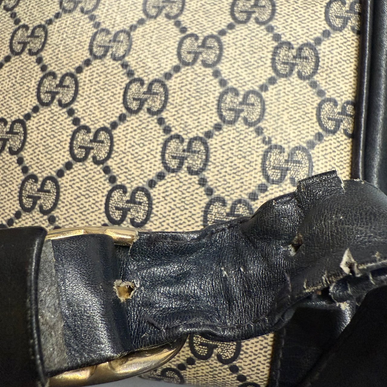 Gucci Gucci GG Monogram Shoulder Bag Blauw