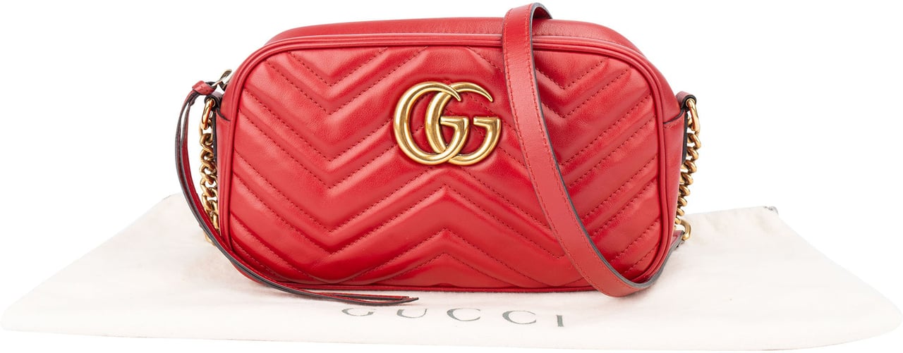 Gucci Gucci Red Chevron Leather GG Marmont Crossbody Bag Rood