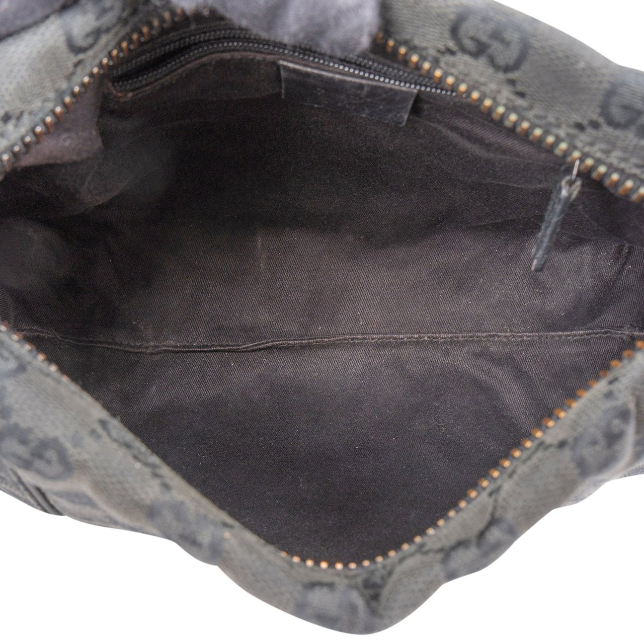 Gucci Gucci GG Monogram Shoulder Bag Zwart