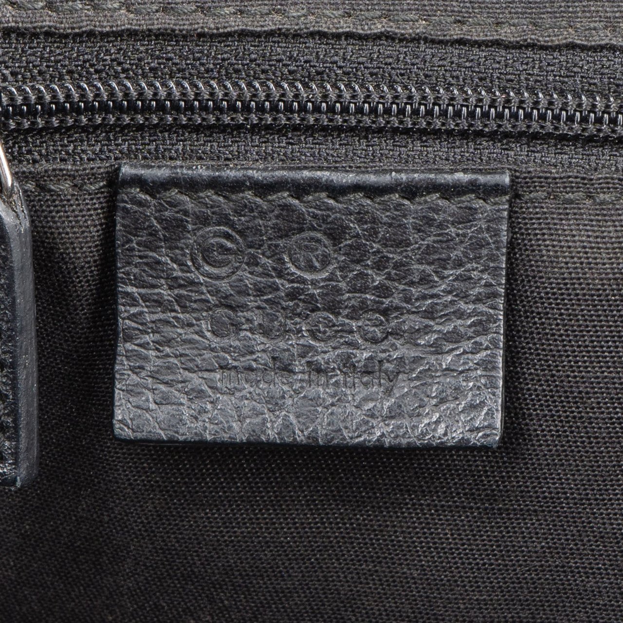 Gucci Gucci GG Monogram Charm Dome Handbag Zwart