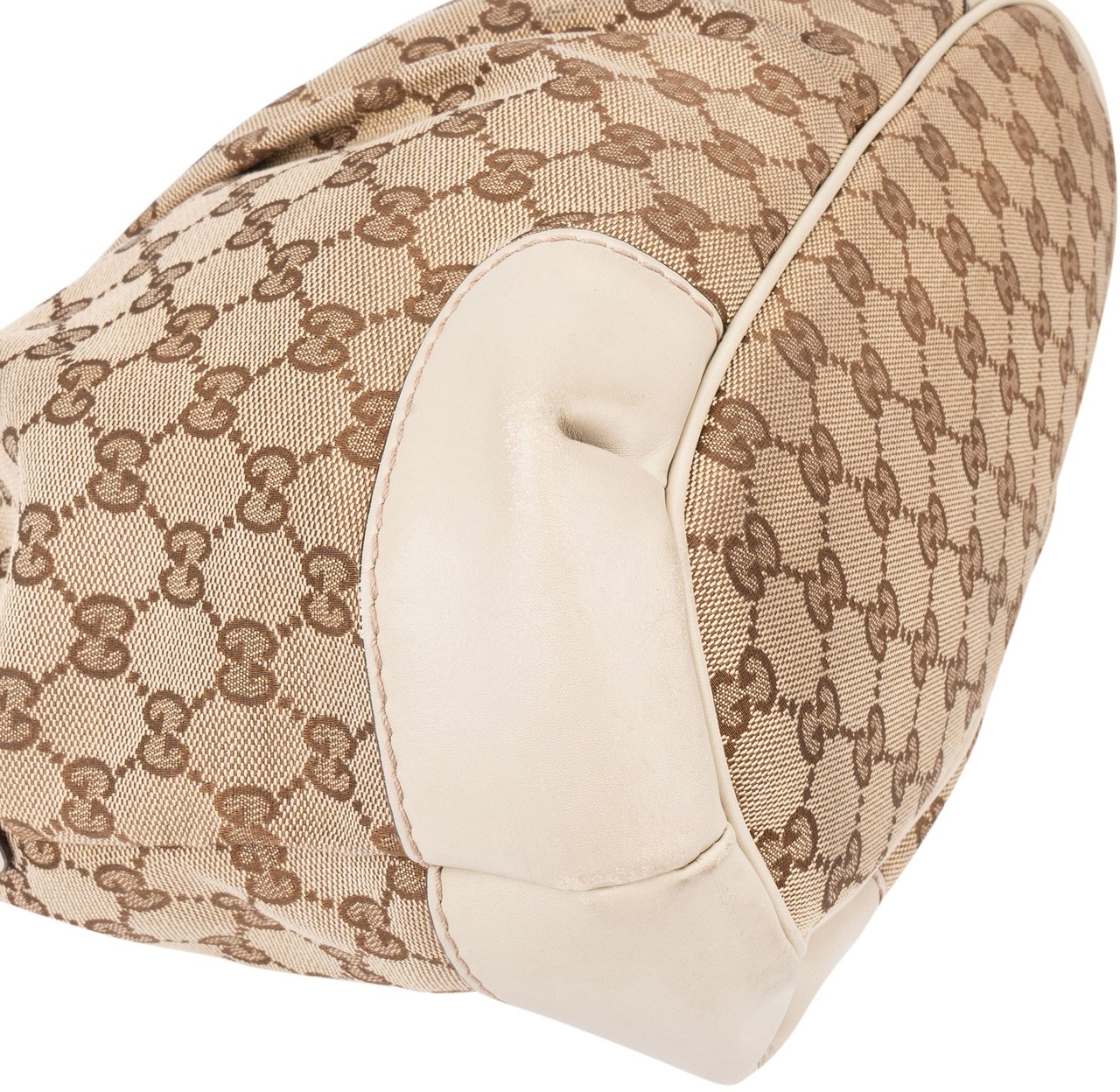 Gucci Gucci GG Monogram Sukey Handbag Bruin