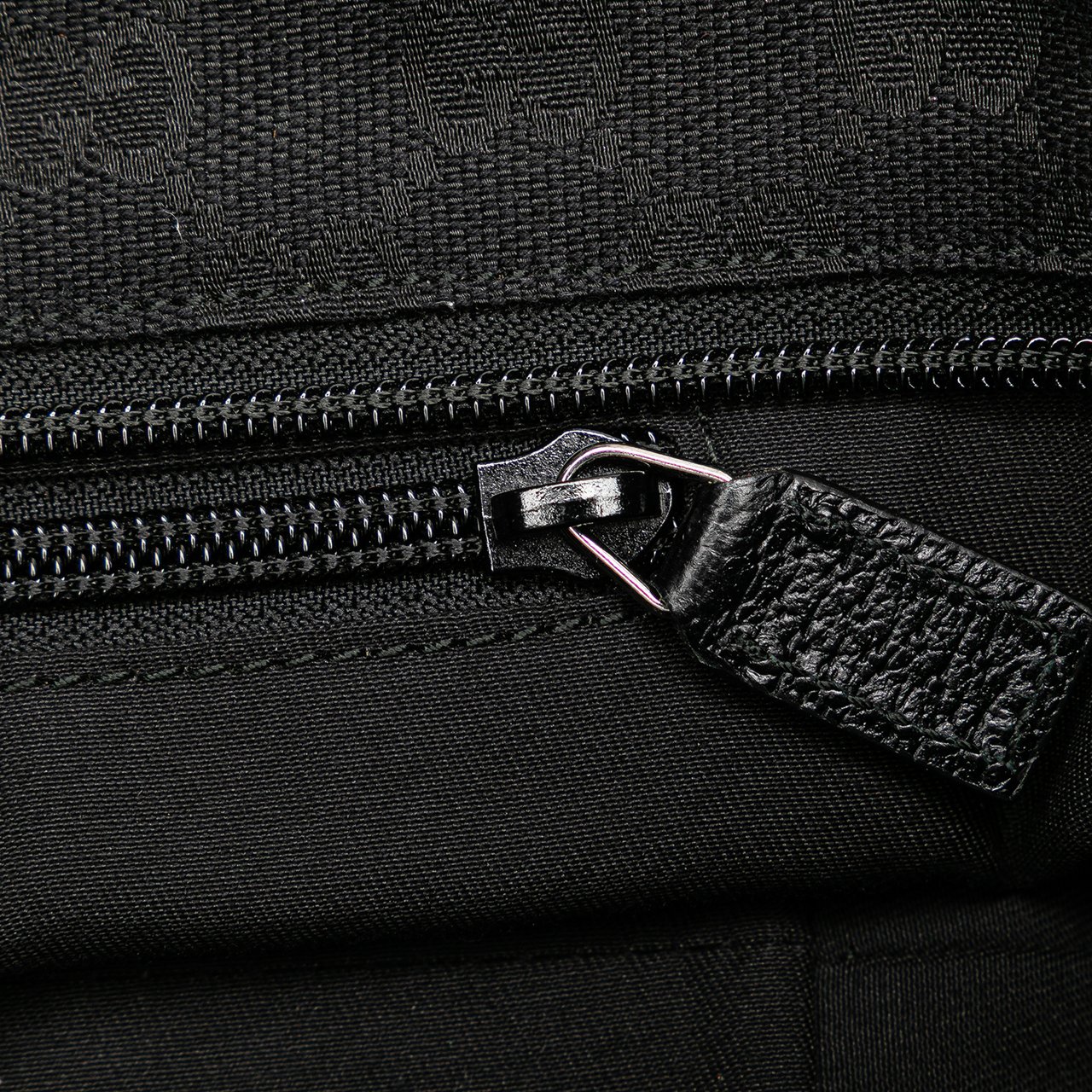 Gucci GG Canvas Web Handbag Zwart