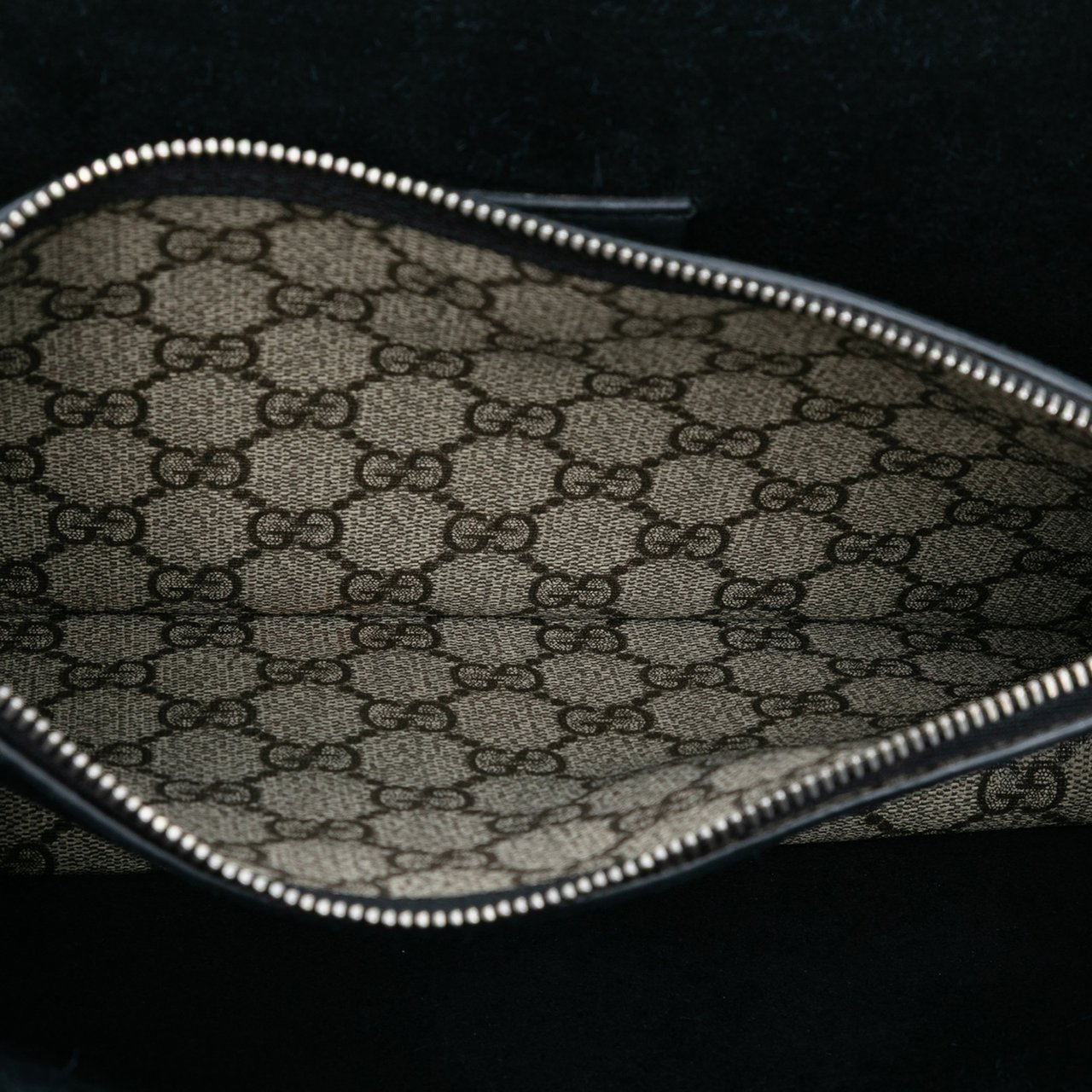 Gucci Medium GG Supreme Dionysus Shoulder Bag Bruin