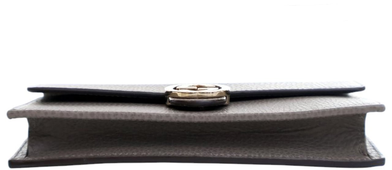 Gucci Leather Interlocking G Dollar Wallet on Chain Grijs