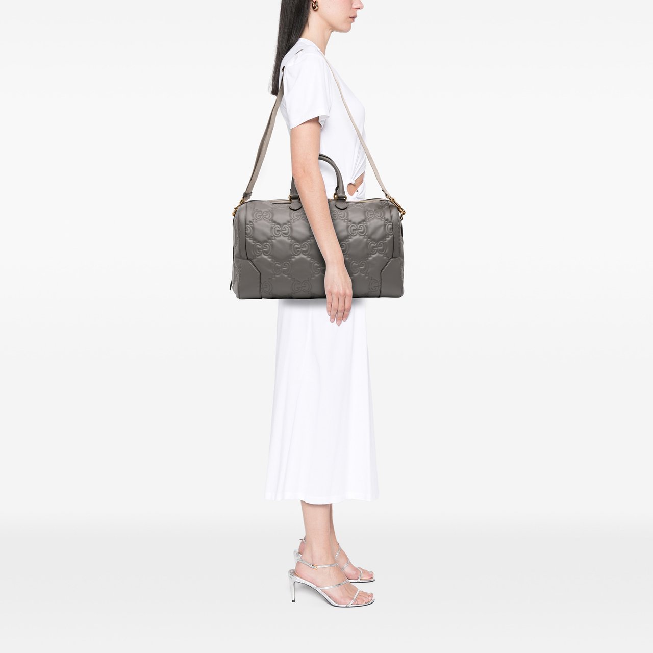 Gucci Medium GG Matelasse Leather Duffle Bag Grijs