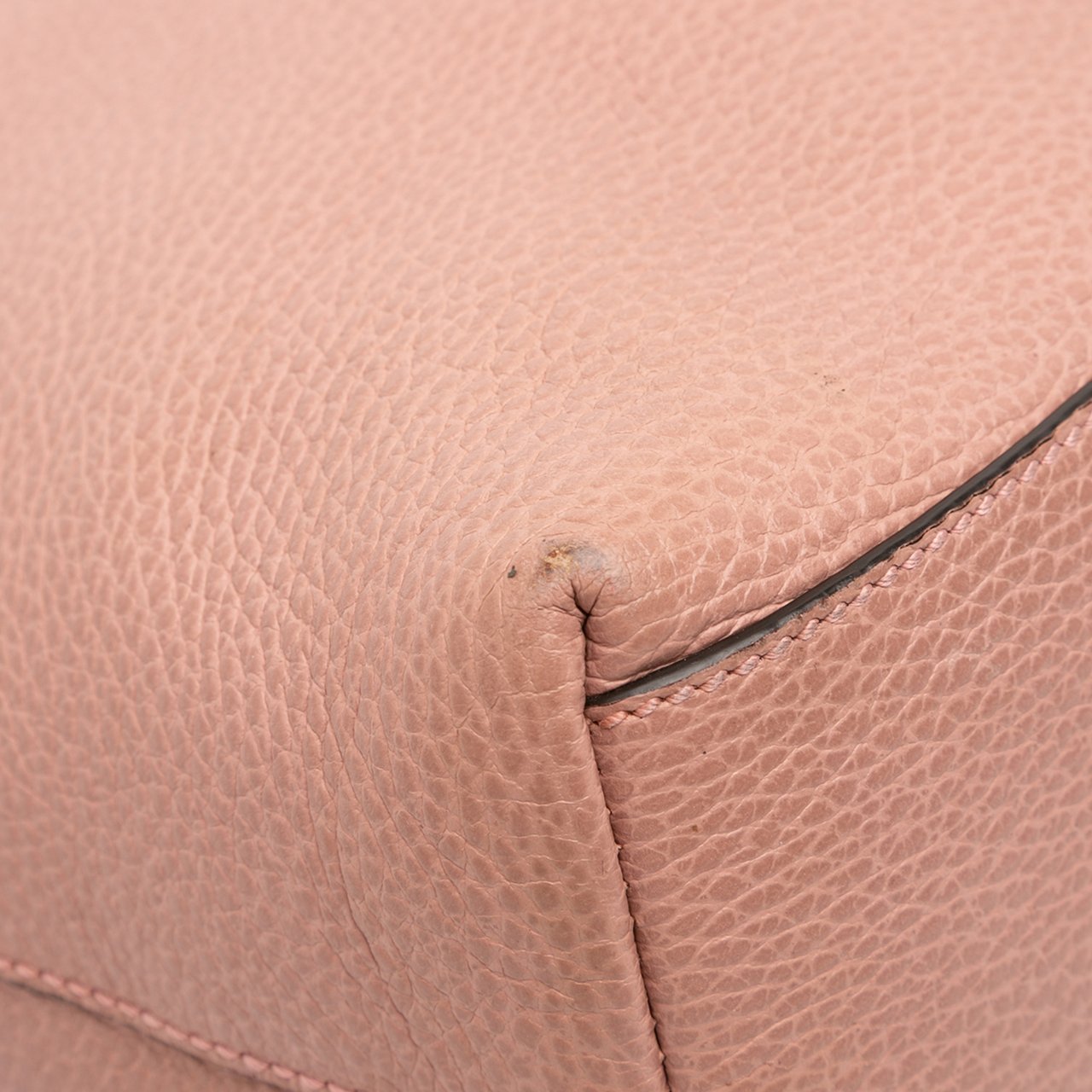Gucci Leather Bamboo Tassel Satchel Roze