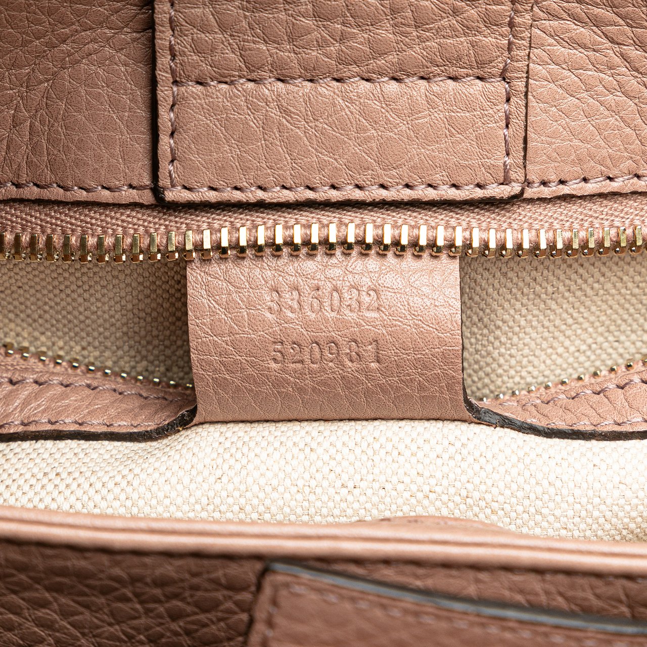 Gucci Small Calfskin Bamboo Shopper Satchel Roze