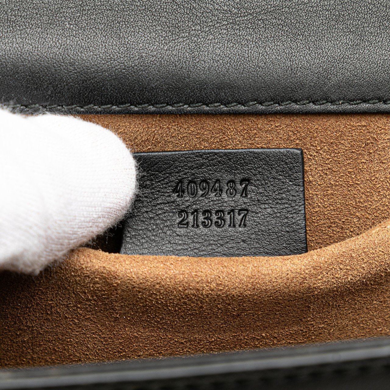 Gucci Small Leather Padlock Crossbody Zwart