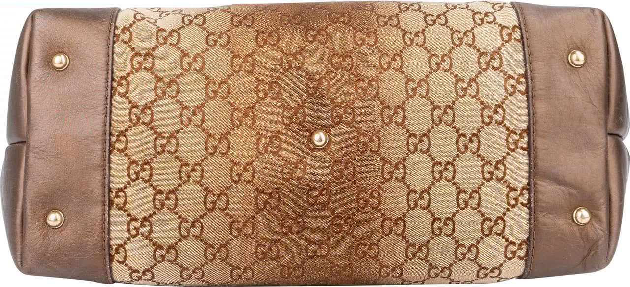 Gucci Gucci GG Monogram Charmy Handbag Bruin