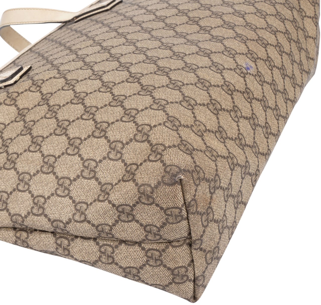 Gucci Gucci GG Supreme Monogram Handbag Bruin