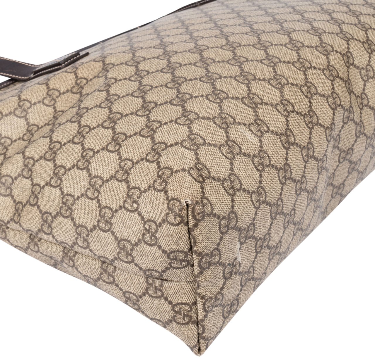 Gucci Gucci GG Supreme Monogram Handbag Bruin