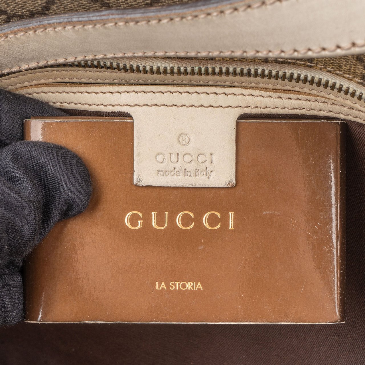 Gucci Gucci GG Supreme Monogram Handbag Bruin