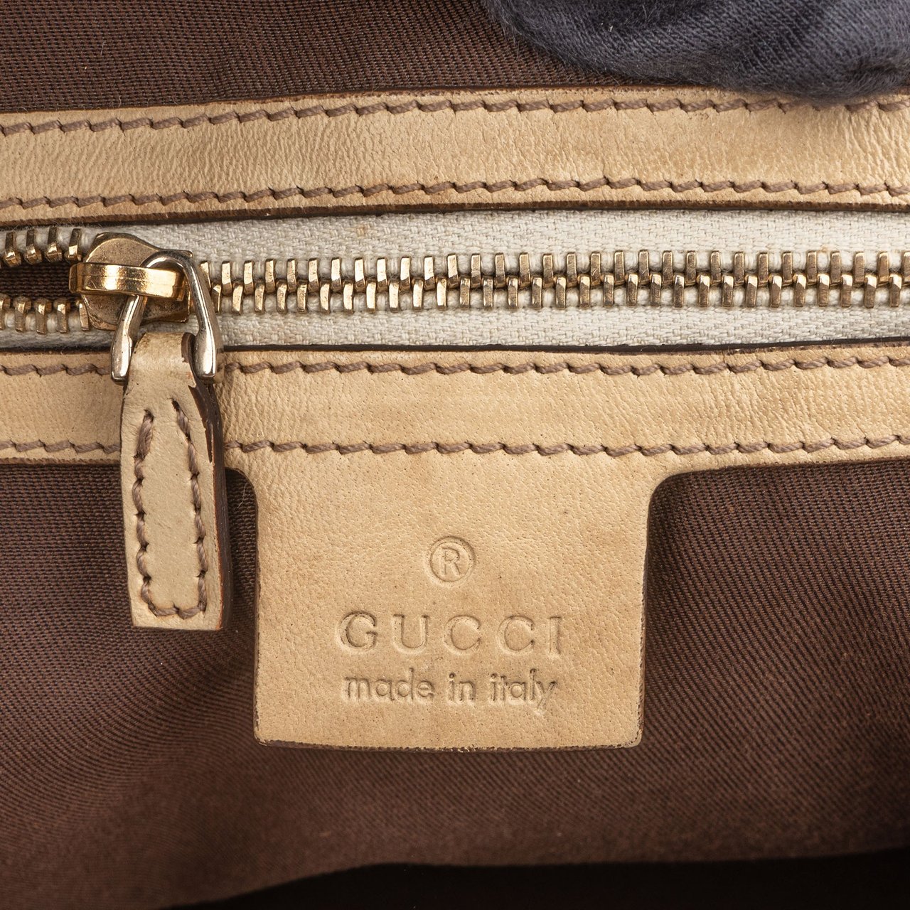 Gucci Gucci GG Monogram Pelham Handbag Bruin