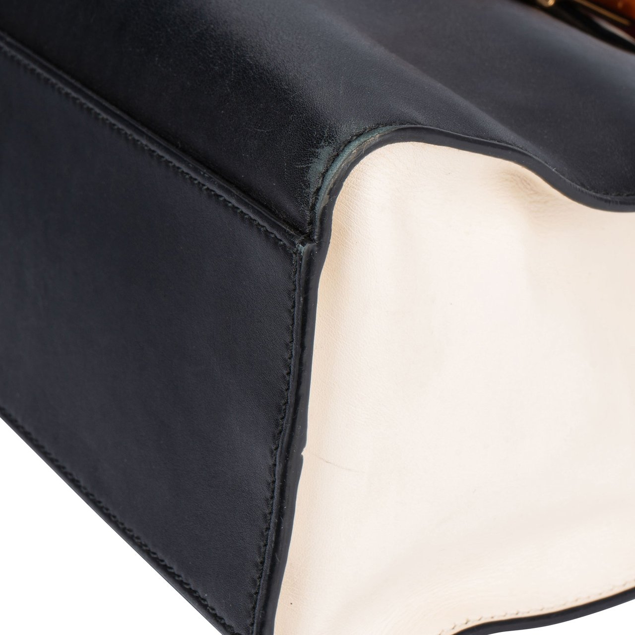 Gucci Gucci Bicolor Calfskin Bamboo Buckle Handbag Divers